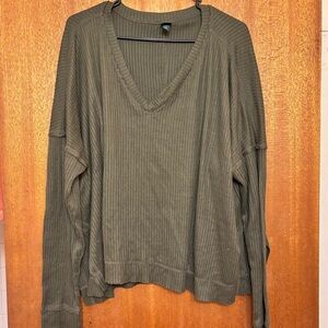 Wild Fable / Green long sleeve / Size XL